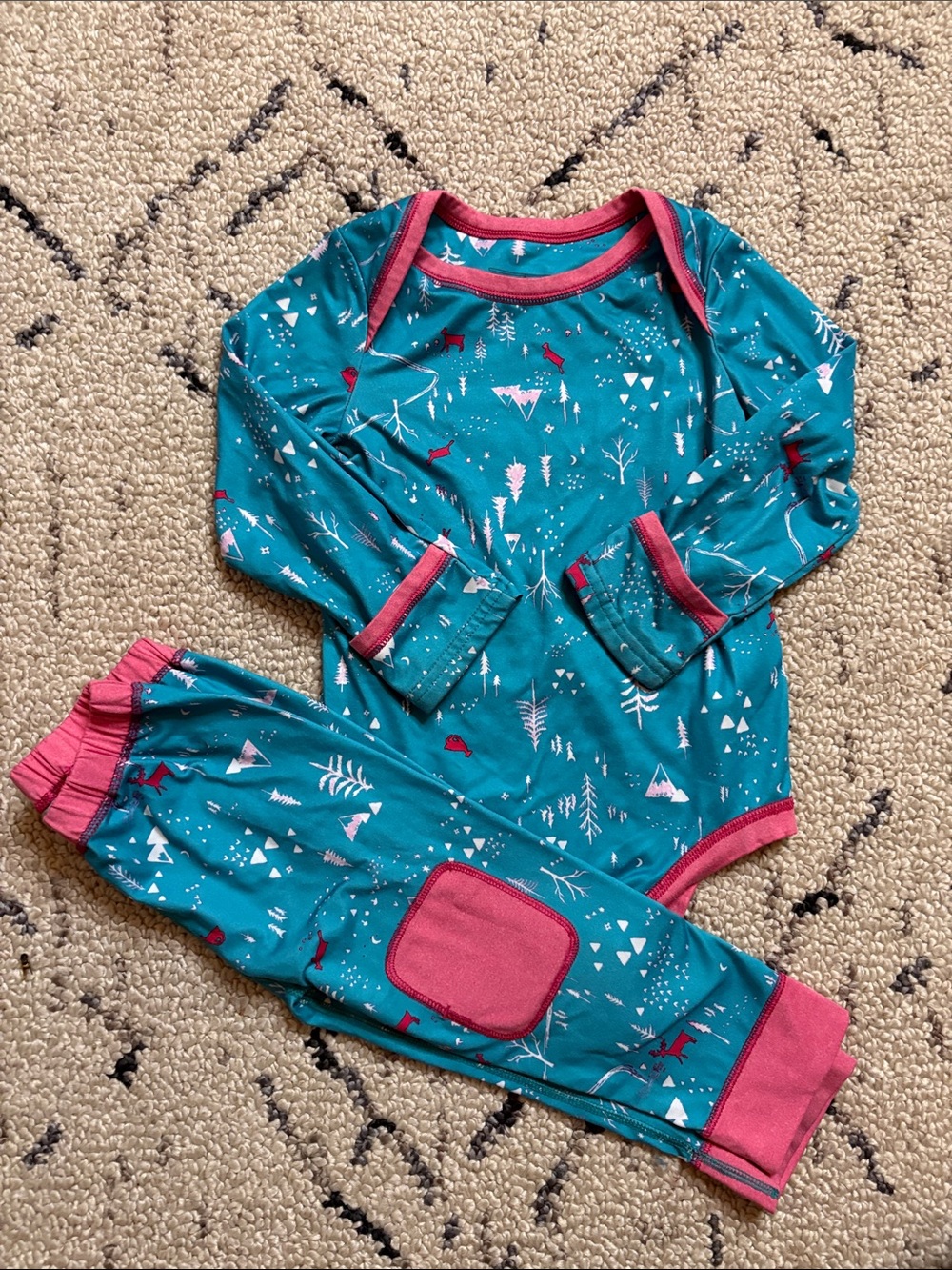 Patagonia 12 -18 months Baby/Toddler
Capilene® Baselayer Set